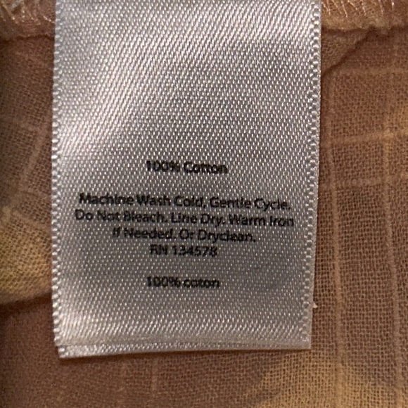 Vineyard Vines Boho Peach Embroidered Top Size Medium - Picture 6 of 6